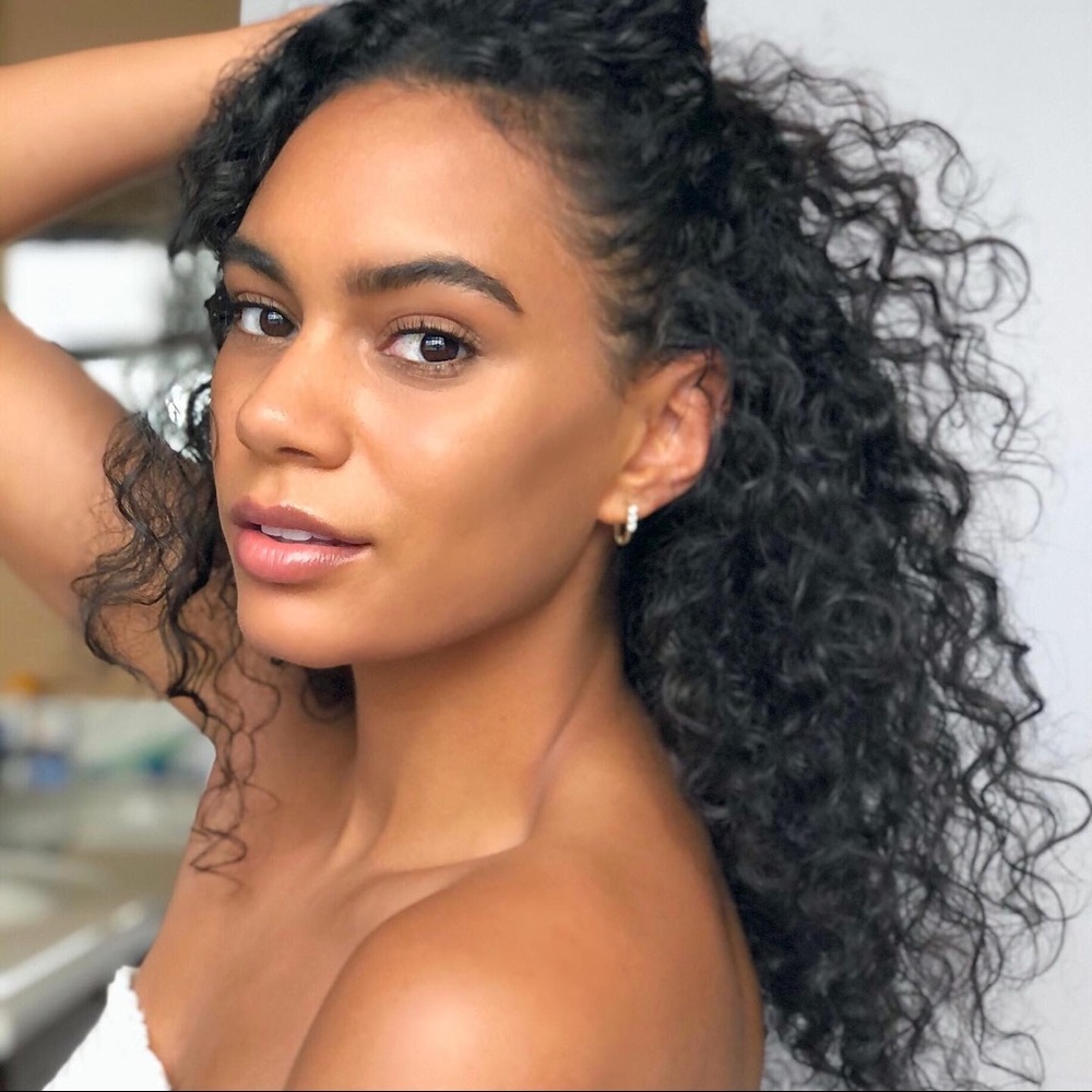 Meet your Posher, Jasmine